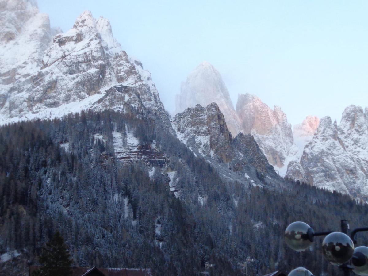 Hotel Garni Suisse San Martino Di Castrozza Exterior photo