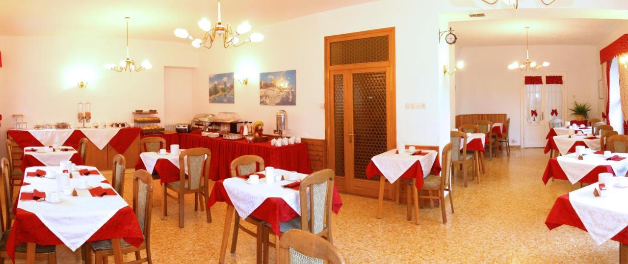 Hotel Garni Suisse San Martino Di Castrozza Exterior photo
